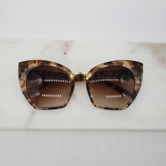 New Tortoise Oversized Cateye Sunglasses - Picture 8 of 9
